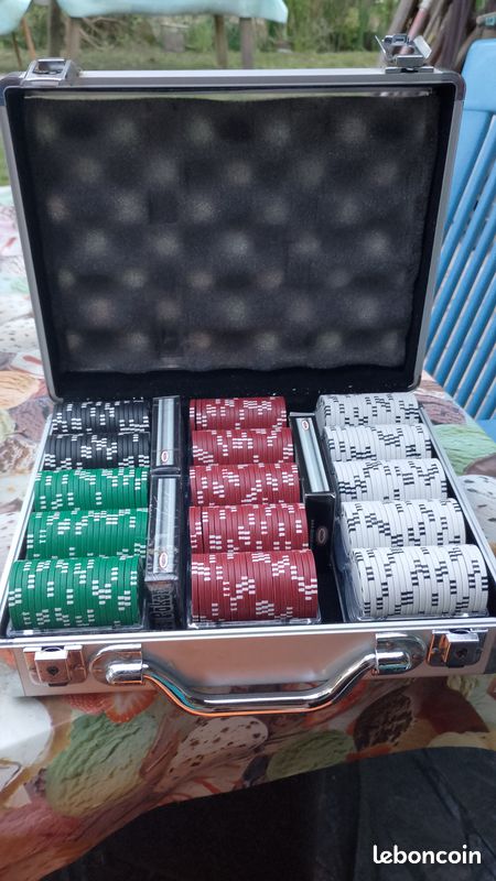 Malette poker (image 1)