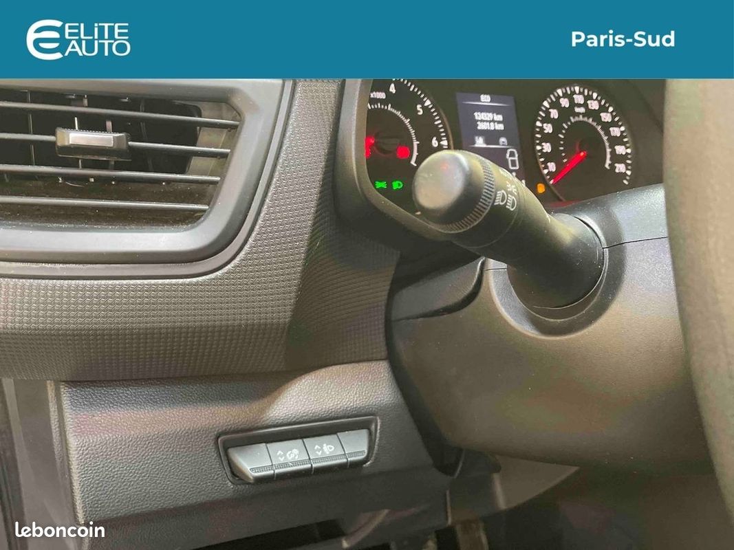 Renault trafic fgn l1h1 2800 kg blue dci 110 confort (image 19)