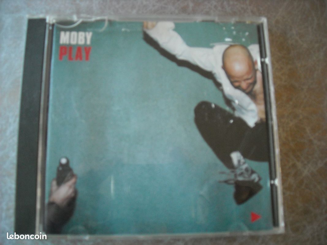 Cd moby play (image 1)