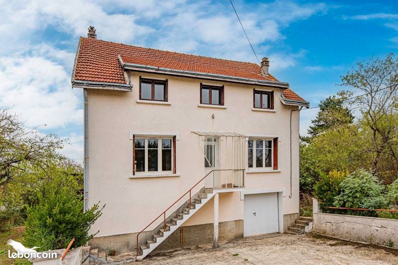 Maison 8 pièces 146 m² · à Loches · 146 m² · 159 000 €