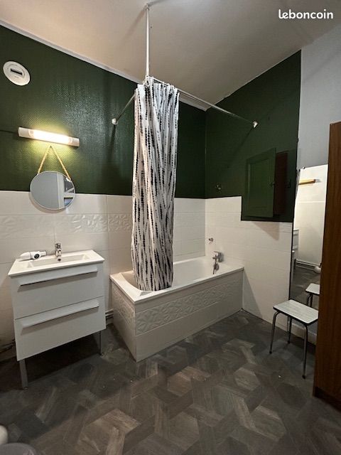 Appartement 1 pièce 55 m² · à Poligny · 55 m² · 630 €