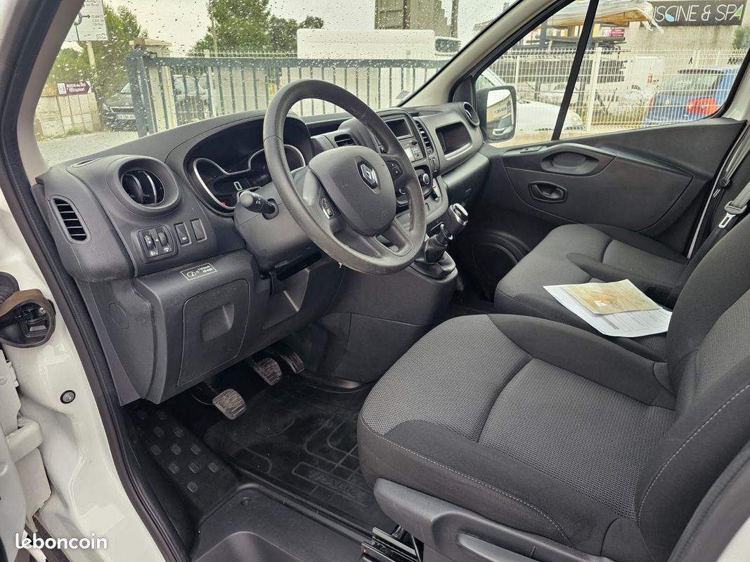 TRAFIC FRIGO 2.0 DCI 145 CHEVAUX , caisse frigo,03/2021 et 99830 kms , TVA récupérable (image 5)