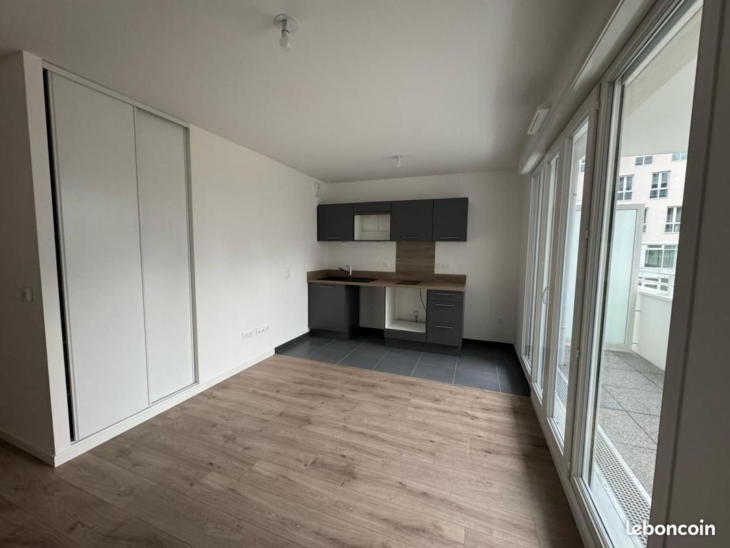 Appartement 2 pièce(s) 40 m²à louer Cergy