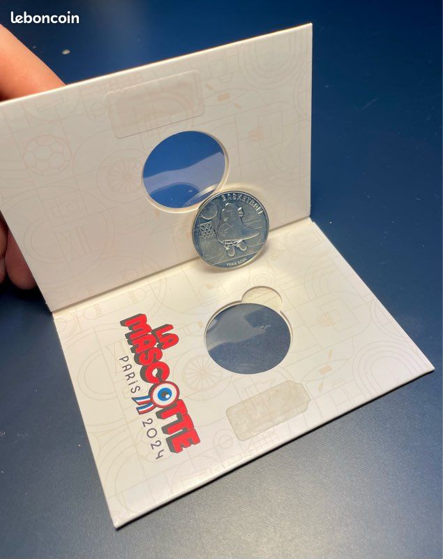 Éventail En Bambou Paris 2024 – Collection Officielle Des Jeux Olympiques, L’accessoire Tendance Et écolo !