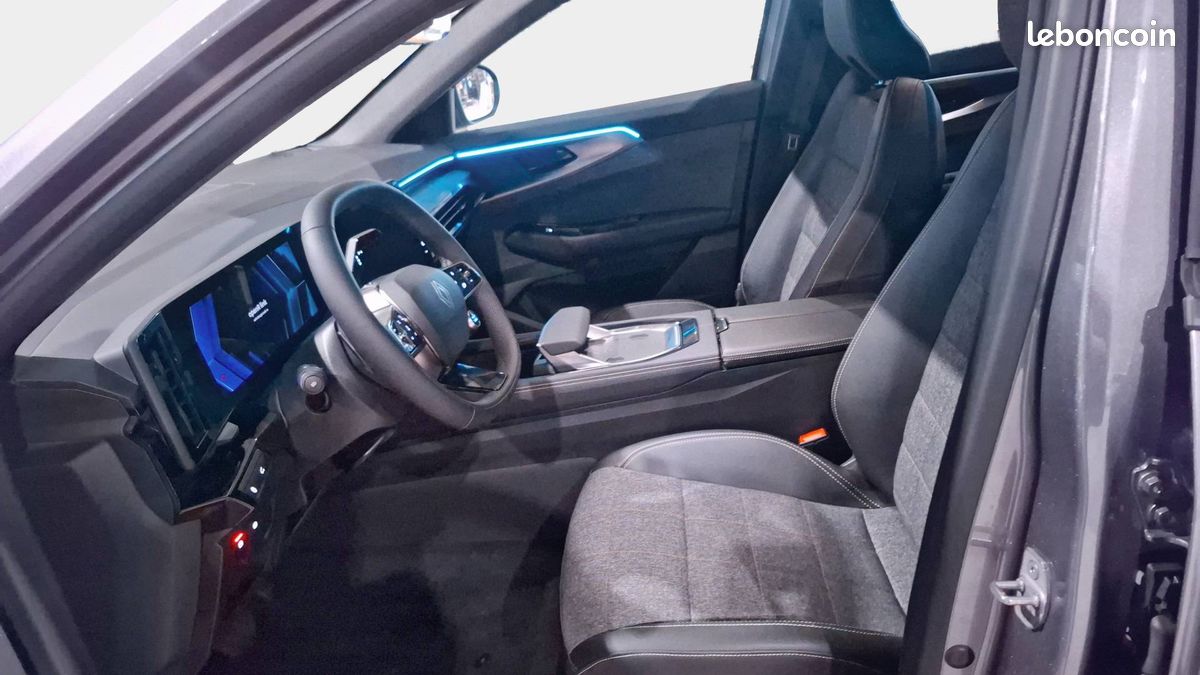 Renault espace e tech full hybrid 200 gsr2 techno (image 12)