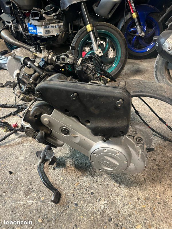 Moteur vespa primavera 50 4t (image 2)