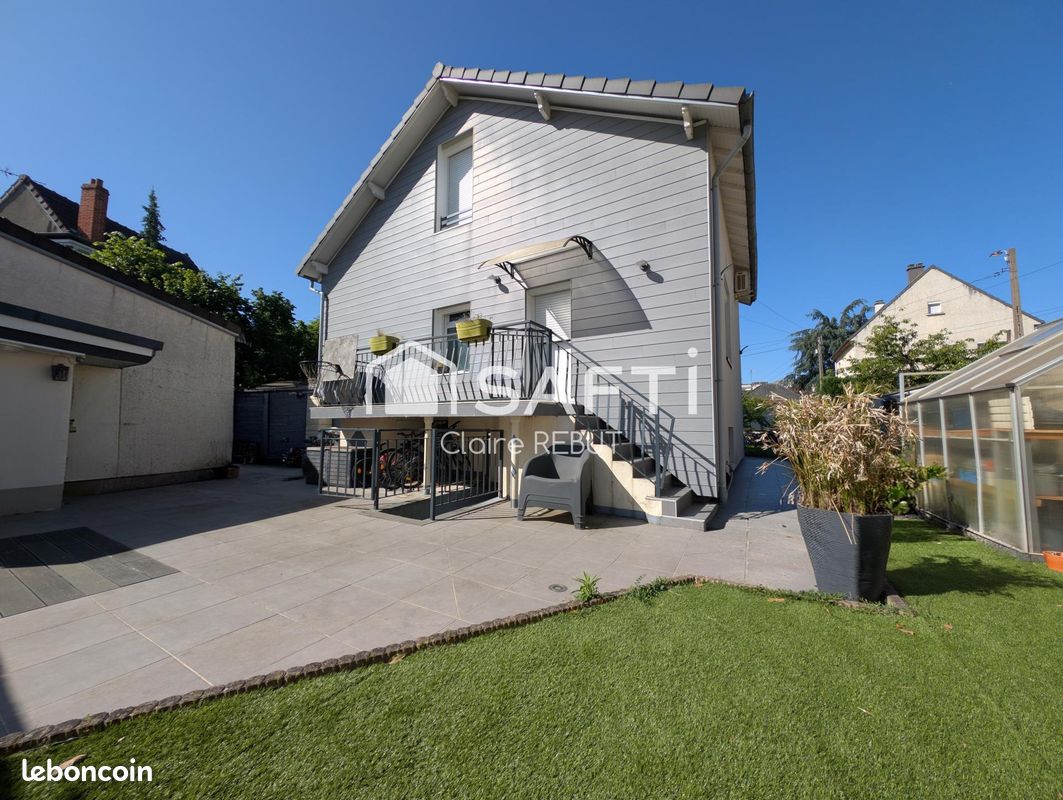 Maison 5 pièces 126 m² · à Livry-Gargan · 126 m² · 363 000 €