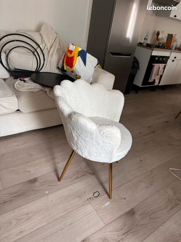 Chaise coquillage (image 2)