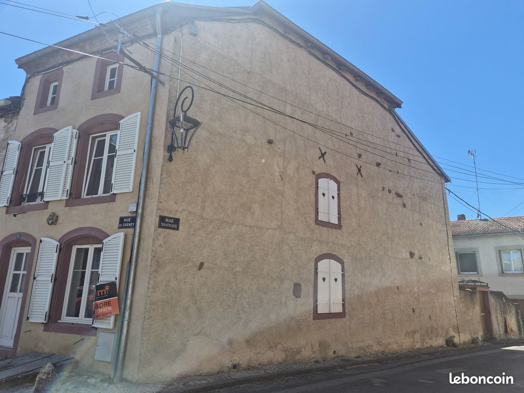 Maison 8 pièces 190 m² · à Blâmont · 190 m² · 95 000 €
