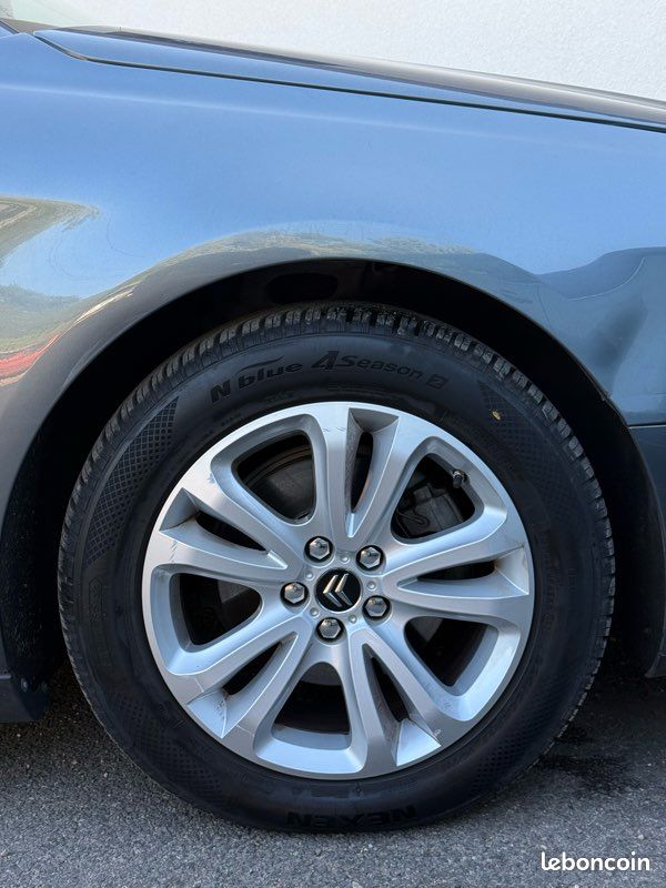 Citroen C5 2,0 HDI 163ch Exclusive / Automatique / 2011 (image 3)