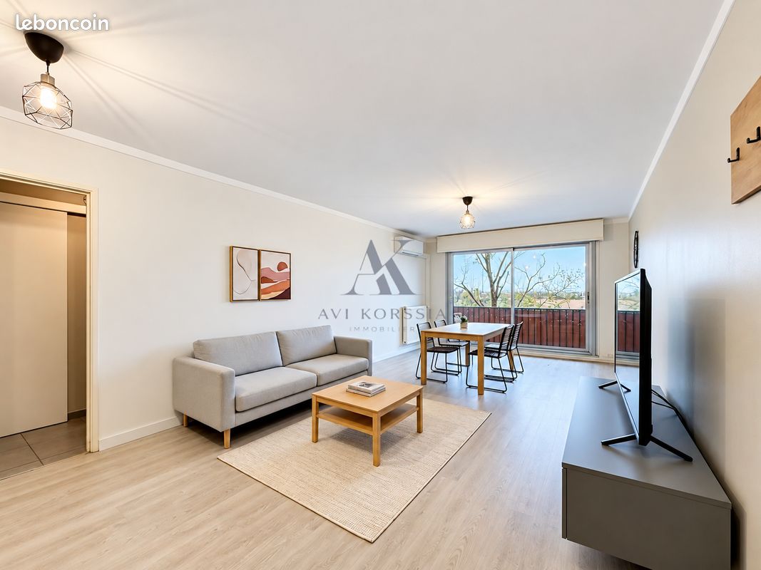 Appartement 4 pièces 87 m² · à Vénissieux · 87 m² · 1 456 €/mois