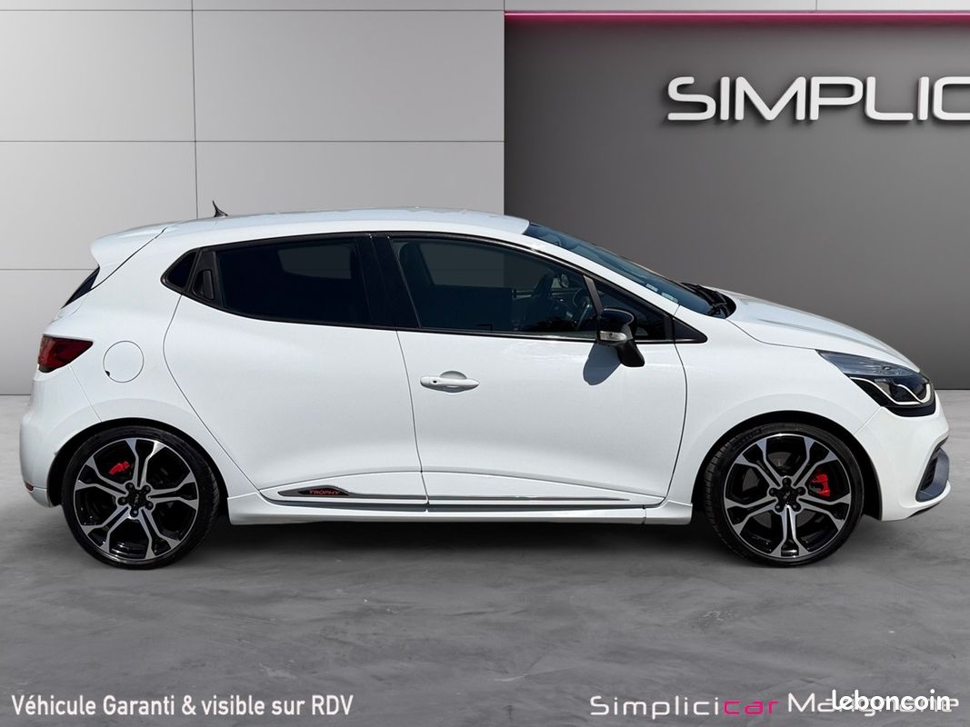 RENAULT CLIO IV 1.6 Turbo 220 Energy RS Trophy EDC RS Monitor Camera Garantie 12 mois (image 9)