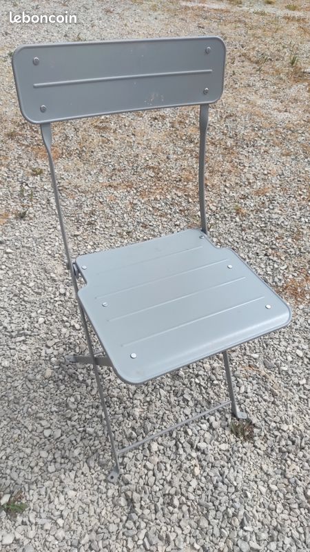 Chaise pliante métal grise (image 1)