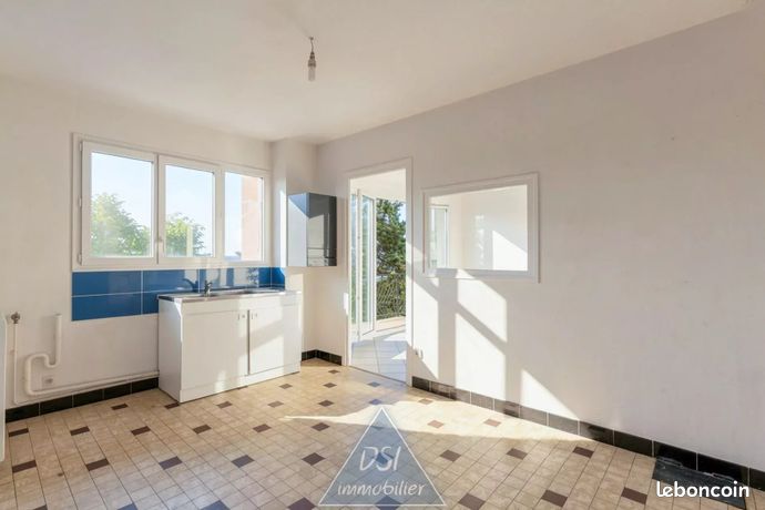 Apartment in Montluel - View 5