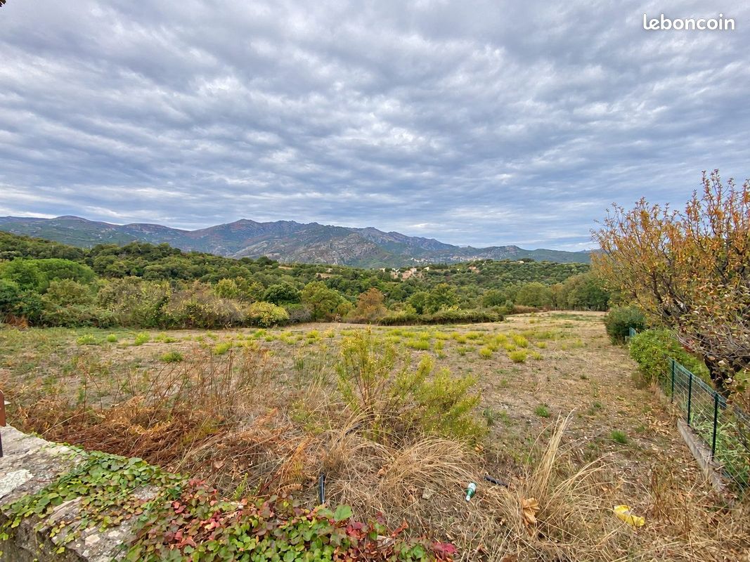 Terrain 719 m² · à Rapale · 719 m² · 81 900 €