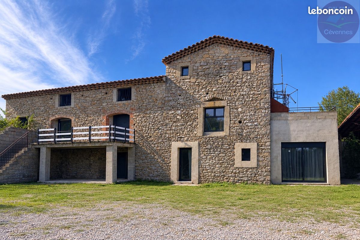 Maison 6 pièces 249 m² · à Lédignan · 249 m² · 328 000 €