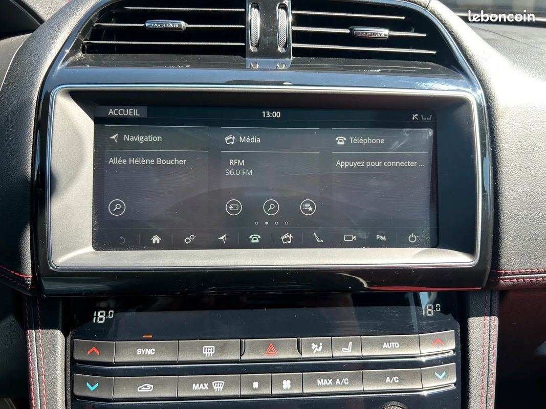 JAGUAR F-Pace 2.0 D 240ch R-Sport - 2018 - 95 000 km - Suivi complet - Attelage (image 15)