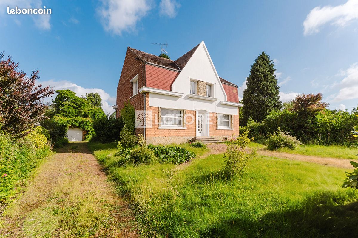 Maison 9 pièces 212 m² · à Roost-Warendin · 212 m² · 267 500 €