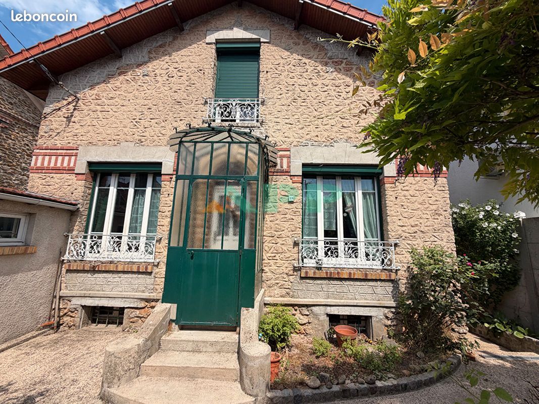 Maison 4 pièces 79 m² · à Villeneuve-le-Roi · 79 m² · 275 000 €