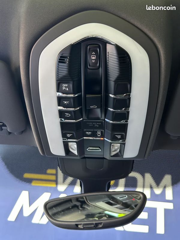 PORSCHE Cayenne 3.0 D 262ch Platinum Edition - 2016 - Toit ouvrant - Boîte auto (image 25)