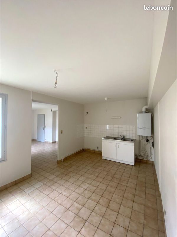 Appartement 2 pièces 56 m² · à Mayenne · 56 m² · 380 €