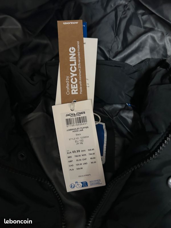 Veste habillée noire Homme - Etat Neuf - Taille S sur Gens de Confiance Veste habillée noire Homme - Etat Neuf - Taille S sur Gens de Confiance