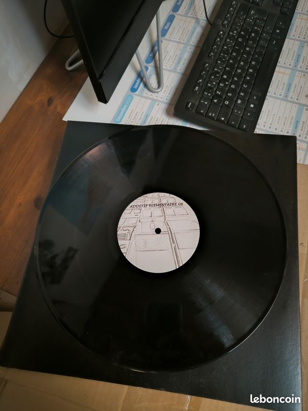 Lot de vinyles additif elementaire 06 (image 1)