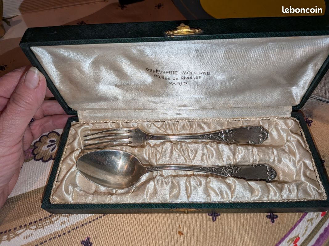 COUVERT DE BAPTÊME ARGENTÉ DE L ORFÈVRERIE ST REMI