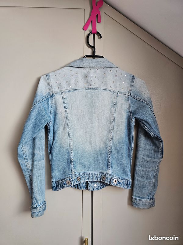Veste en jean's fille H&M taille 9/10 ans (image 2)