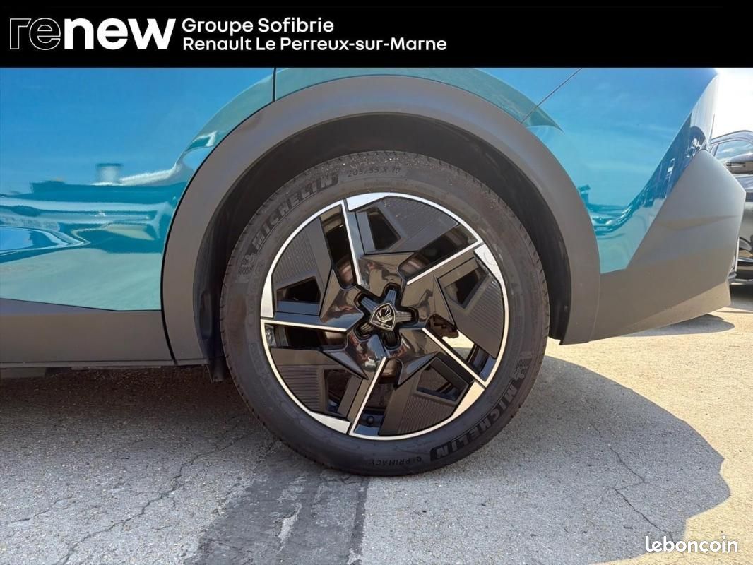 Peugeot 408 PHEV 225 e-EAT8 Allure Pack (image 11)