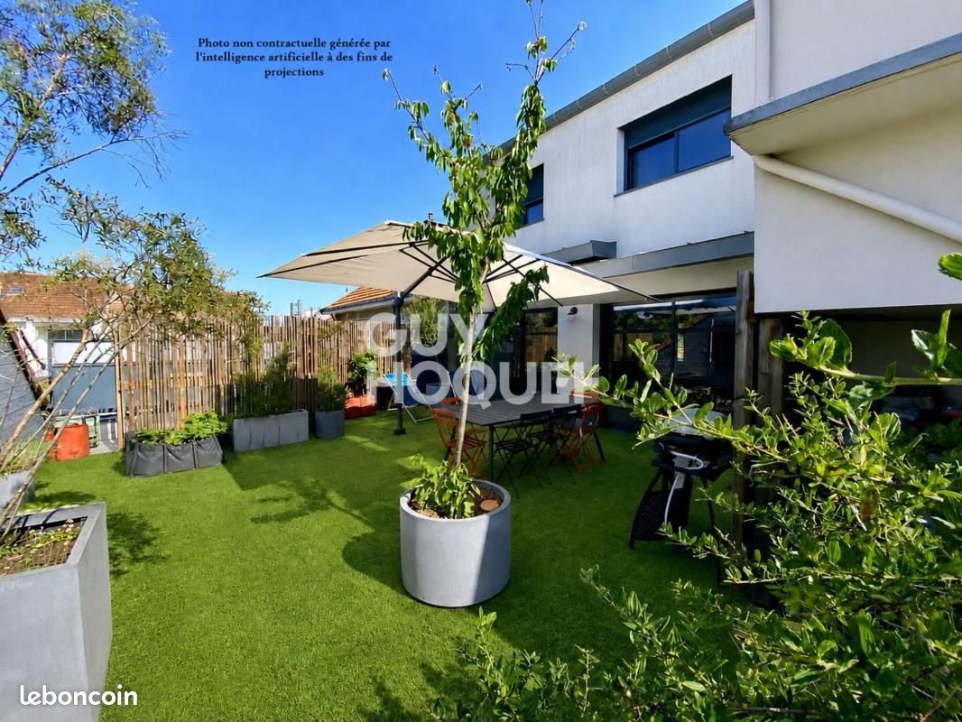 Maison 7 pièces 148 m² · à Nantes · 148 m² · 623 000 €