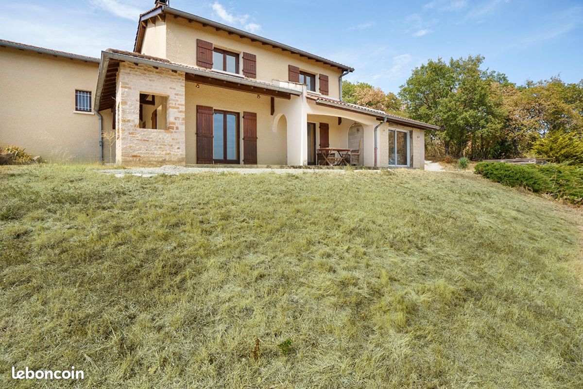 Maison 5 pièces 123 m² · à Saint-Gengoux-de-Scissé · 123 m² · 299 000 €