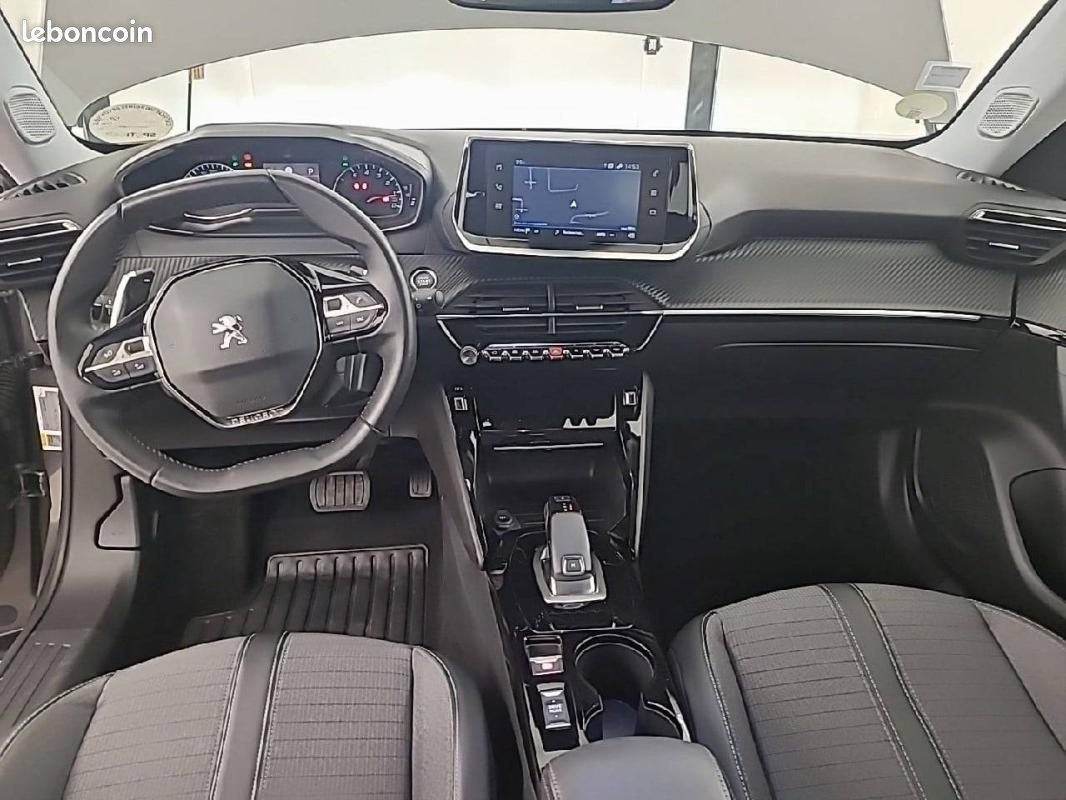 Peugeot 2008 BlueHDi 130 S&S EAT8 - Allure (image 36)