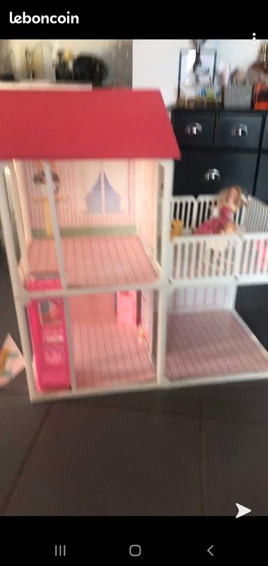 Maison barbie ancienne (image 1)