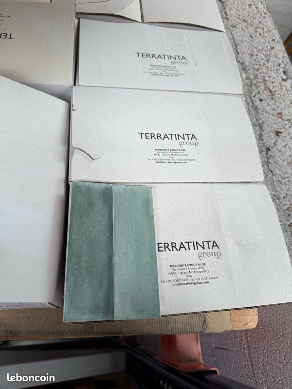Carrelage terratinta vert (image 1)