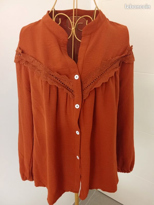 Chemisier Ha Shun Taille 48 - Marron Avec Volant - Coton - Neuf Avec étiquettes