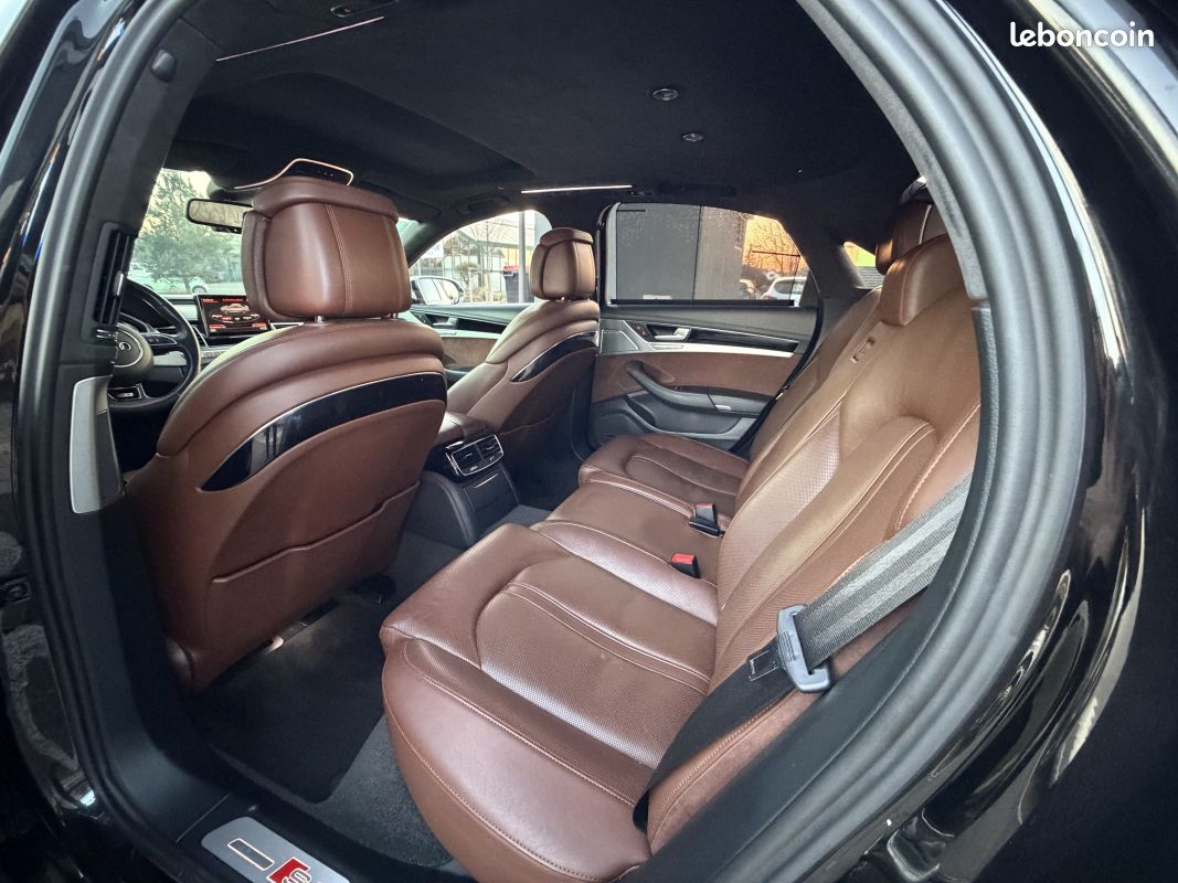 Audi s8 d4 (i) v8 4.0 tfsi 520 quattro toit ouvrant bose soft close (image 16)