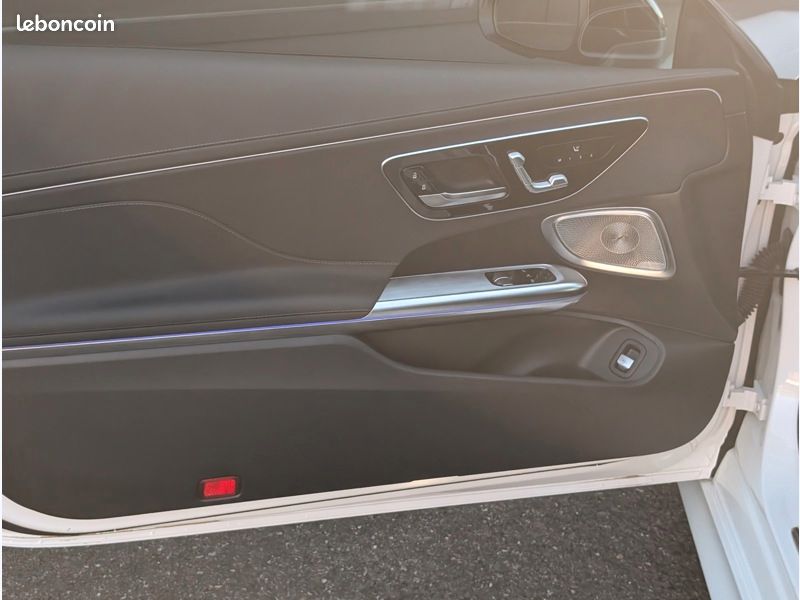Mercedes CLE Coupe 220 d AMG LINE TO BURMESTER SIEGES AVANTS ELECTRI (image 16)