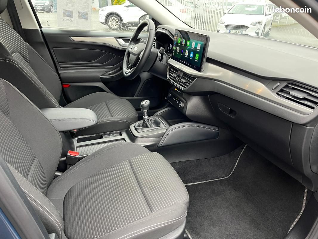 Ford Focus 1.0 EcoBoost 125 S&S mHEV Titanium X Business (image 10)