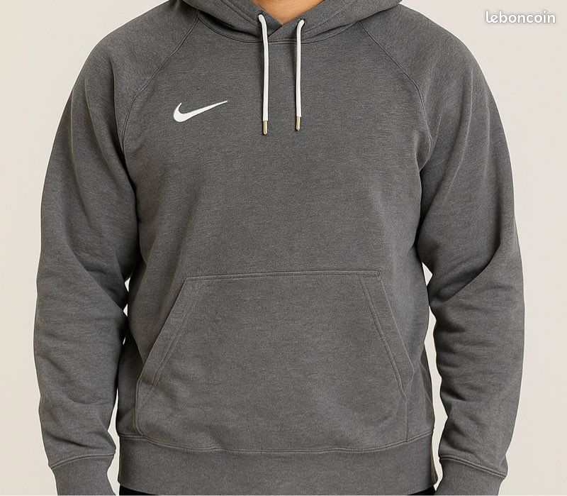 Sweat à capuche Nike solo swoosh gris Taille M Vêtements