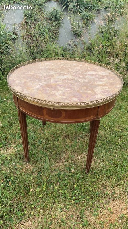 Table d'appoint (image 1)