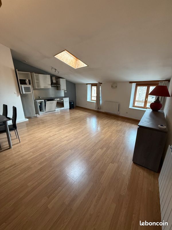 Appartement 3 pièces 67 m² · à Ambert · 67 m² · 440 €/mois