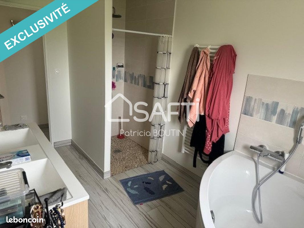 Pavillon 5 pièces 97 m² - Fors 79230 (image principale 8)