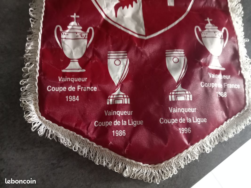 ANCIEN GRAND FANION 90s )) FC METZ Palmares EUR 15,50 - FR