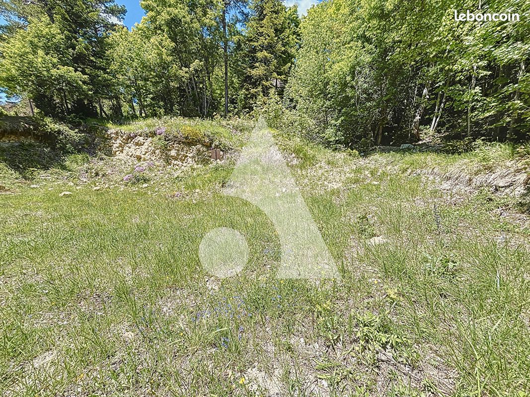 Terrain 1125 m² · à Andon · 1 125 m² · 49 900 €