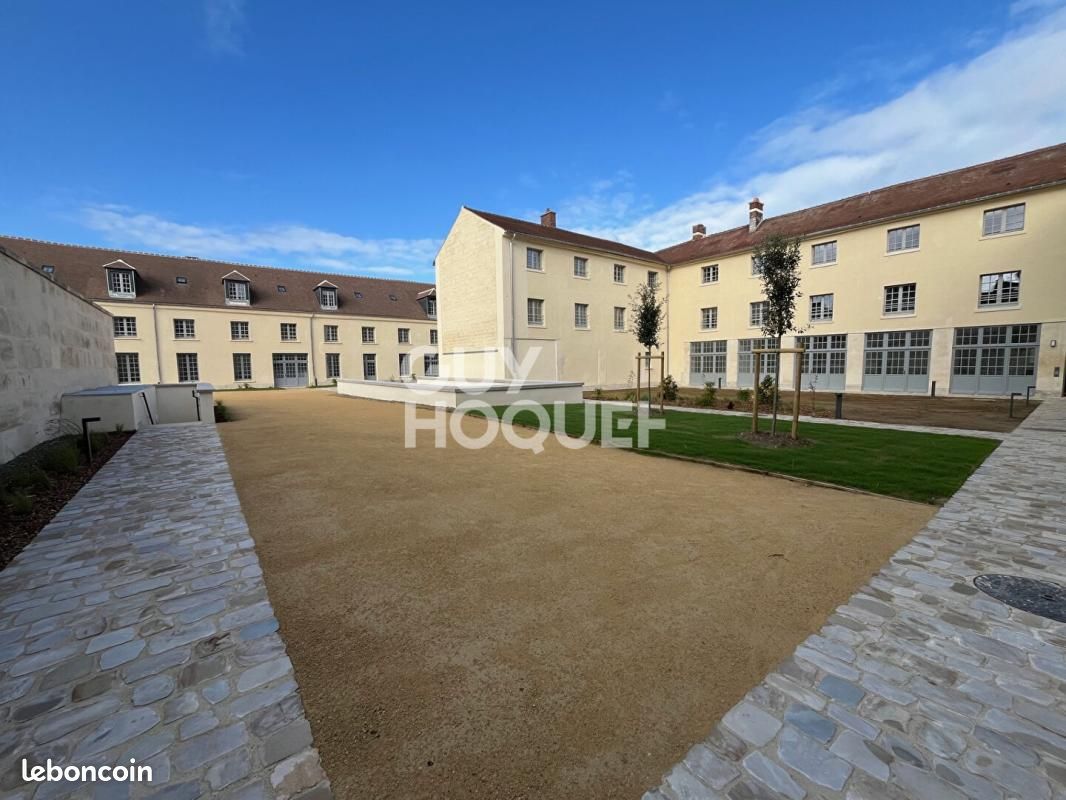 Appartement 3 pièces 81 m² · à Compiègne · 81 m² · 1 050 €