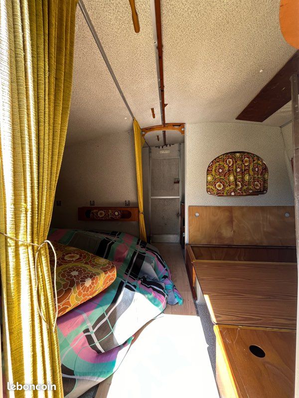 Caravane ancienne - modèle Rapido (image 6)