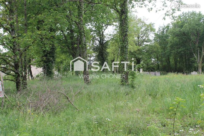 Terrain 1220 m² SAINT-ETIENNE-DE-VICQ