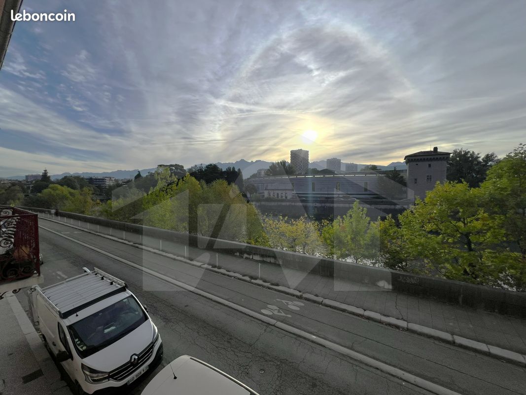 Appartement 3 pièces 52 m² · à Grenoble · 52 m² · 183 750 €