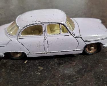 Dinky Toys boîte repro 547 panhard PL 17